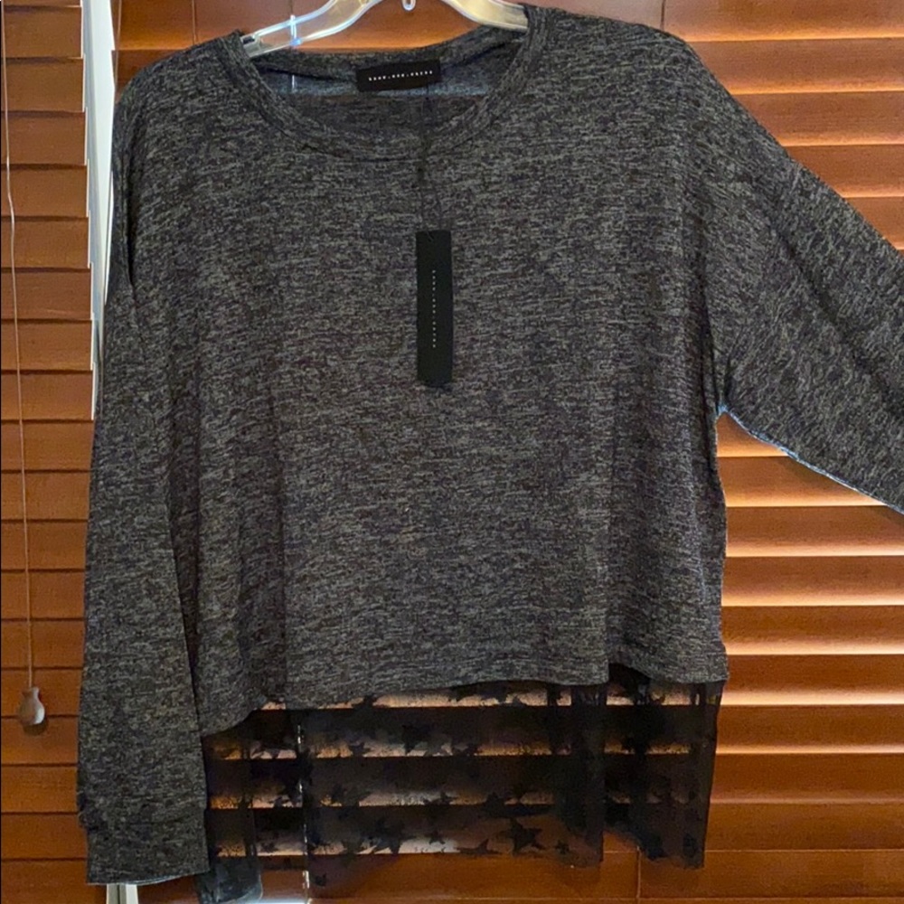 LIGHTWEIGHT YEAR ROUND SWEATER WITH LACE DETAIL